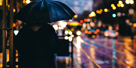 开云竞猜官网-中国男篮分析比赛录像 精准修正战术漏洞，中国男篮蓝队录像回放